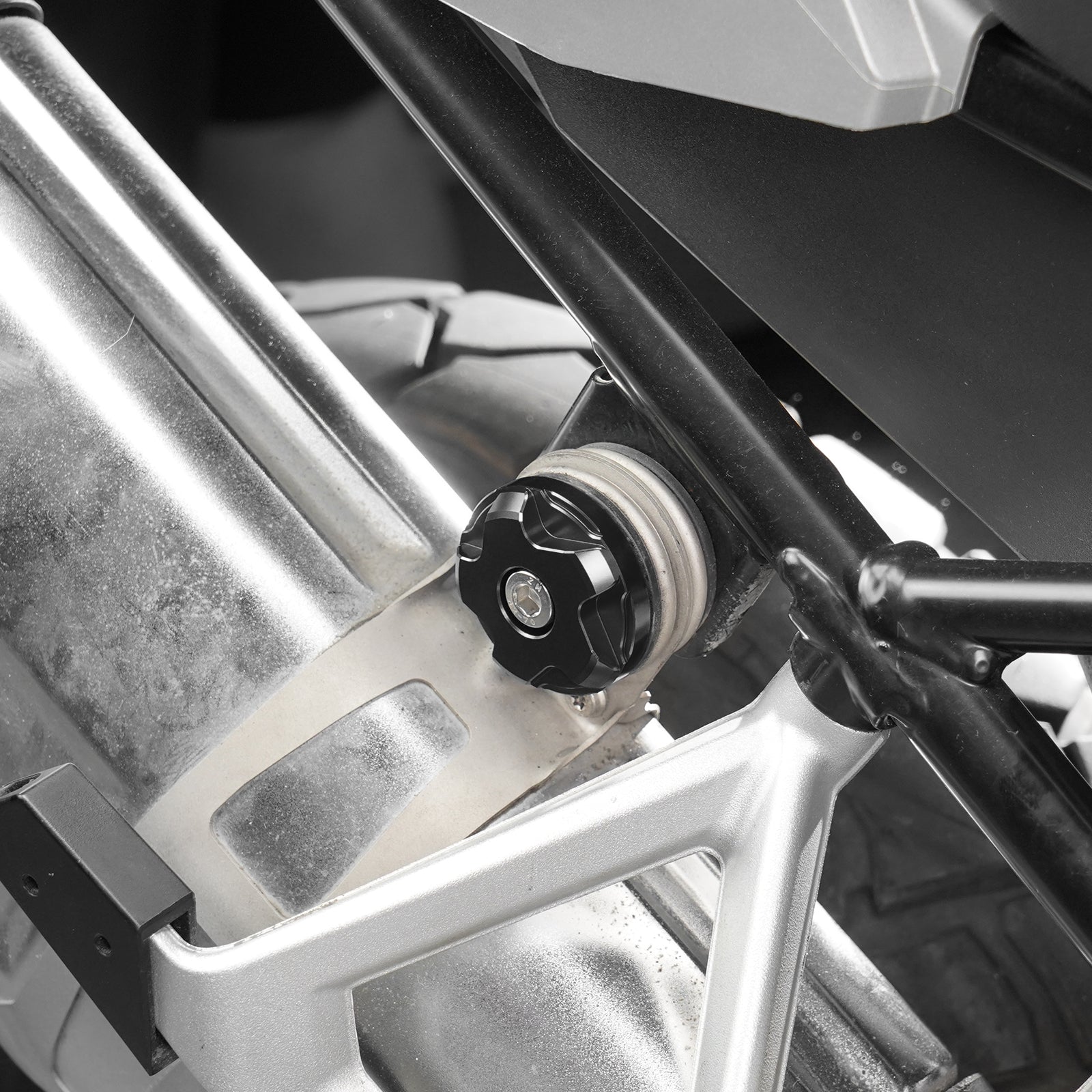 Auspuff-Aufhängerschraube für BMW R1250GS / Adventure 2019-2024