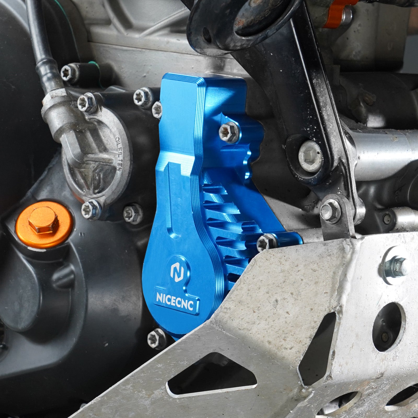 Wasserpumpendeckel für KTM 690 Enduro R 2009–2025 690 SMC R 2012–2025