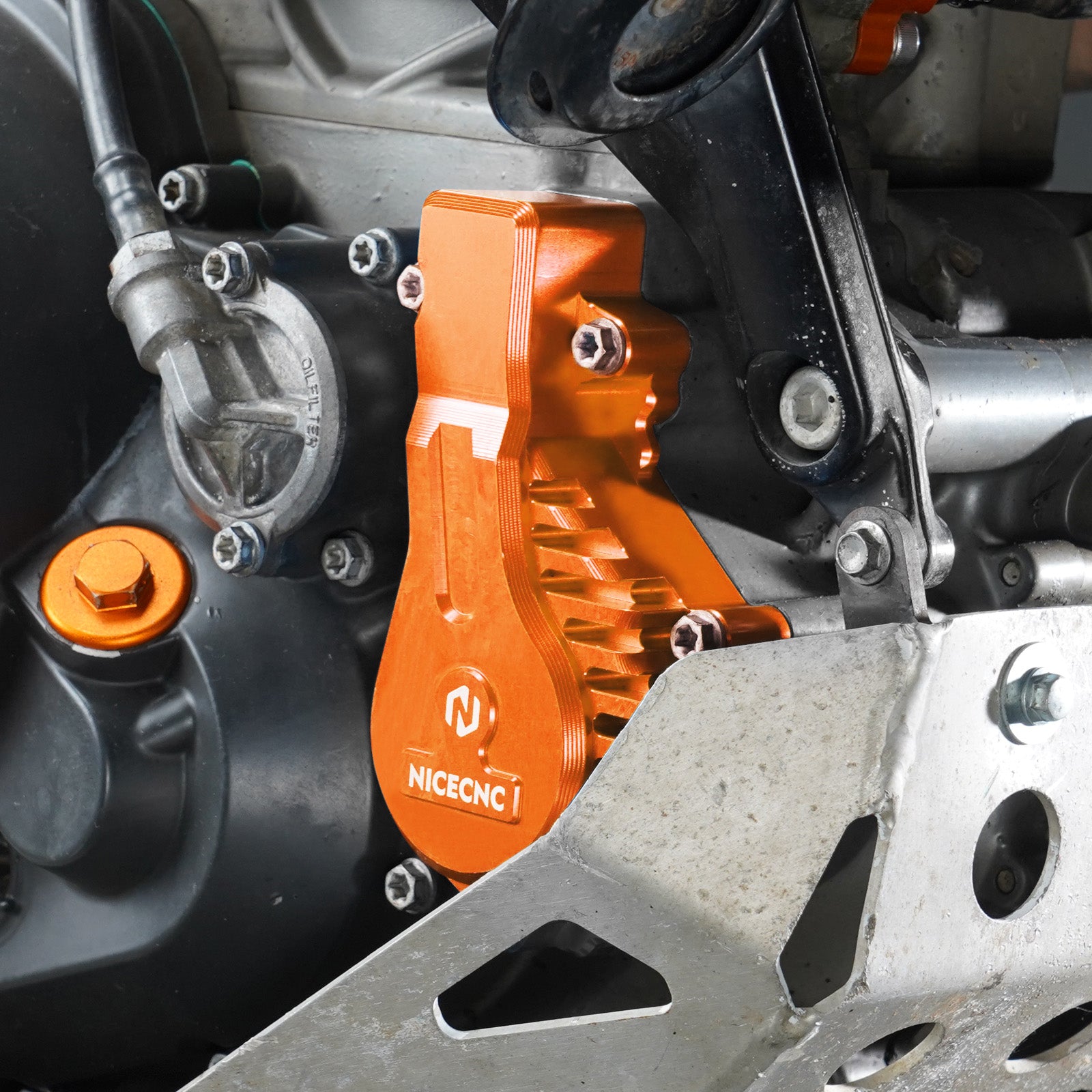 Wasserpumpendeckel für KTM 690 Enduro R 2009–2025 690 SMC R 2012–2025