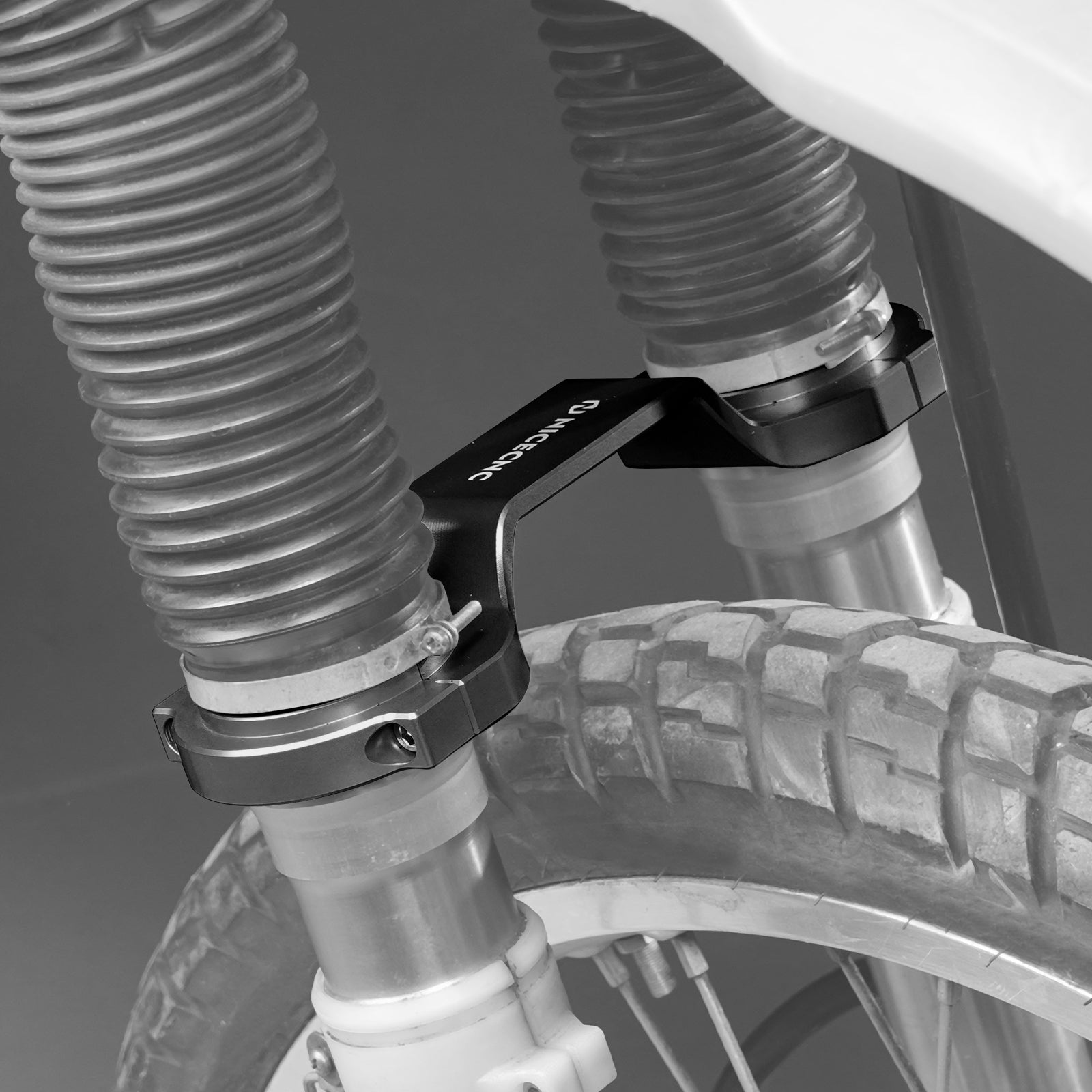Gabelstrebe Stabilisator für Suzuki DR650SE DR650S 1996-2024