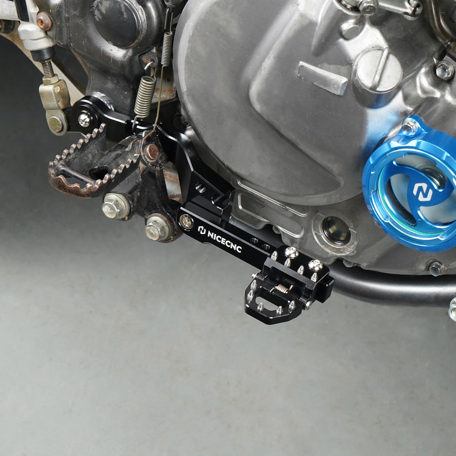 Einstellbare Dual Control Hinten Bremspedal Hebel Für Suzuki DR650 S / SE 1996-2025