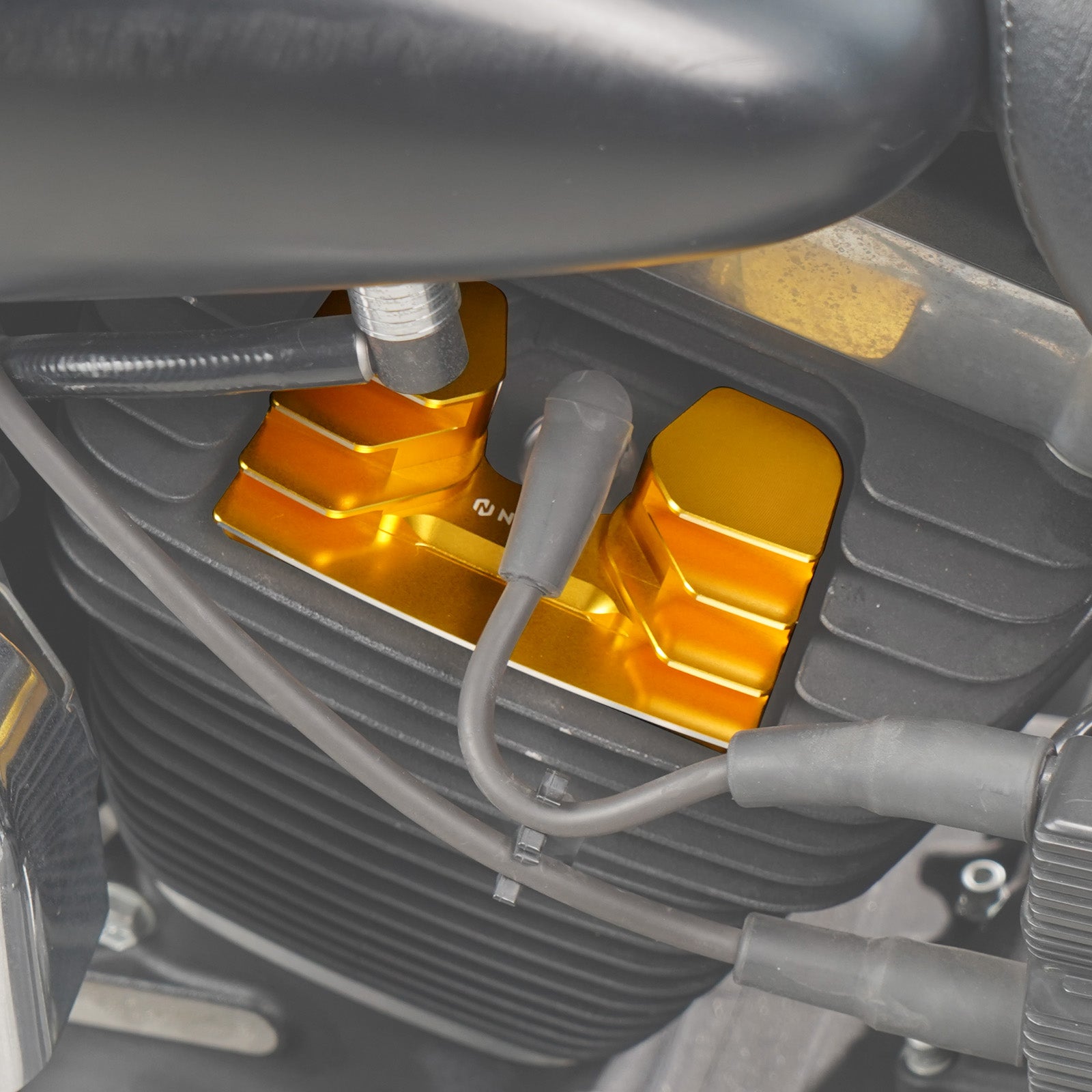 Rippen Zündkerze Kopf Bolzen Abdeckungen Für Harley Twin Dyna Low Rider Street Bob Fat Bob
