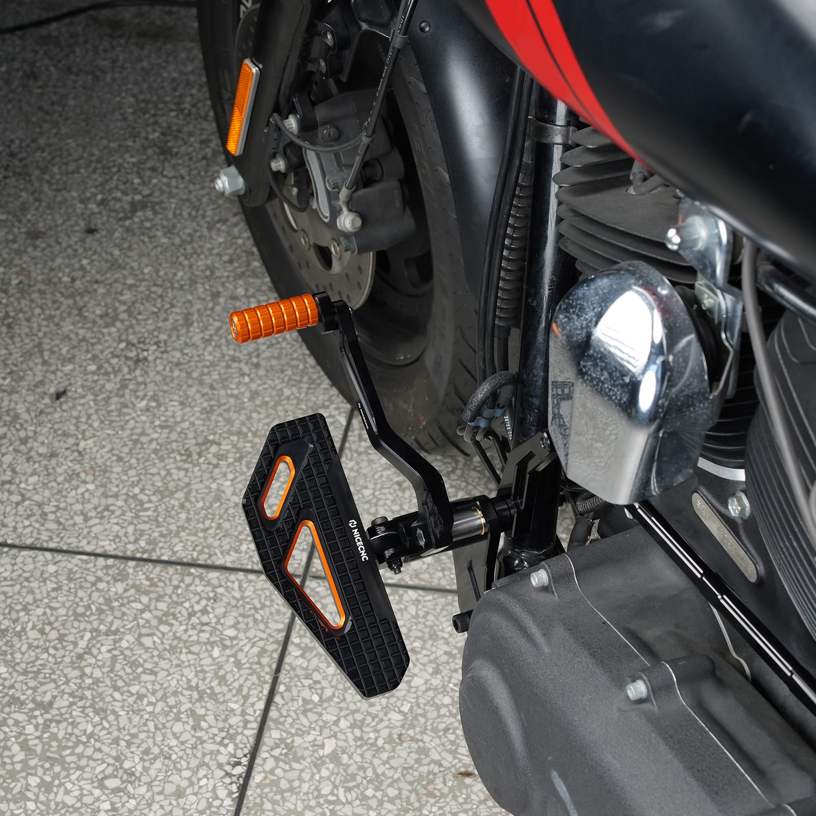 Vorverlegte Fußrastenanlage für Harley Dyna Low Rider Street Bob Fat Bob