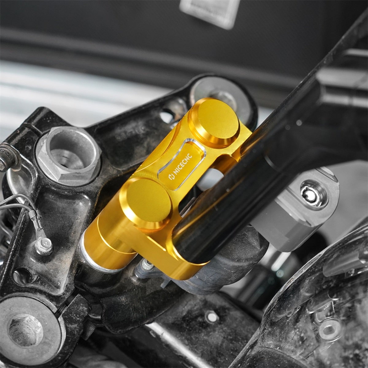 2.5“ Lenker Riser Pull Back Platte für Low Rider Softail Street Bob