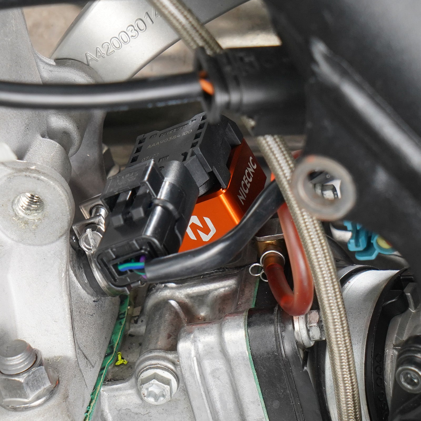 TBI Kurbelgehäuse-Drucksensorhalterung für Husqvarna TC 125 TC TE 250 TX TE 300