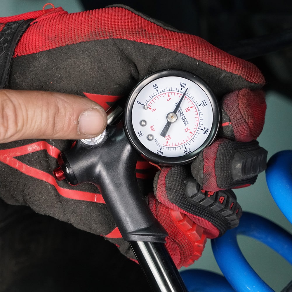 300 psi Luftstoßdämpfer-Gabelpumpe mit Gummigriff Stickstoffnadel-Füllwerkzeugsatz