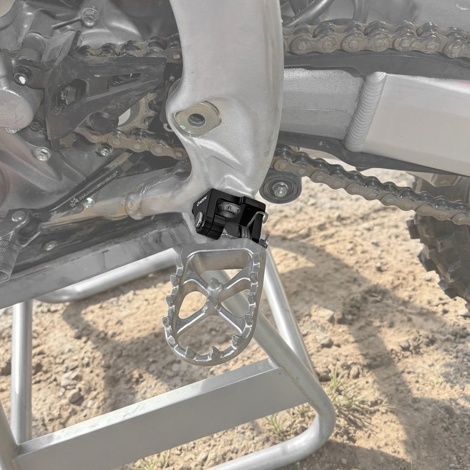 Supporto per abbassamento pedane con offset per Honda CRF 250R 450R 2016-2025