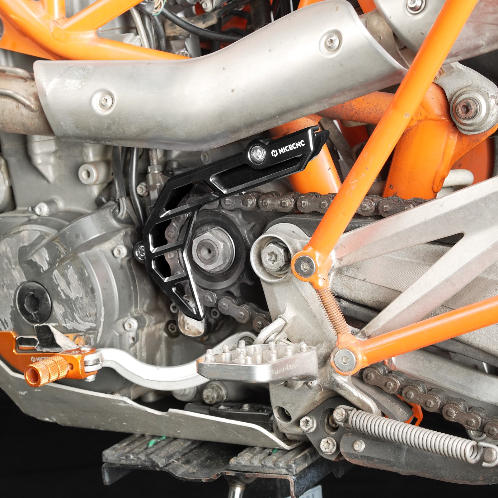 Ritzelabdeckung Case Saver Kettenschutz für Husqvarna 701 Enduro Supermoto 16-23