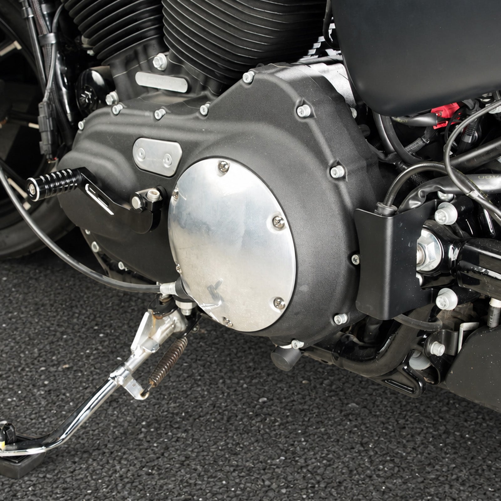 Titánové skrutky krytu spojky Derby pre Harley Sportster 1200 Iron 883 Forty Eight