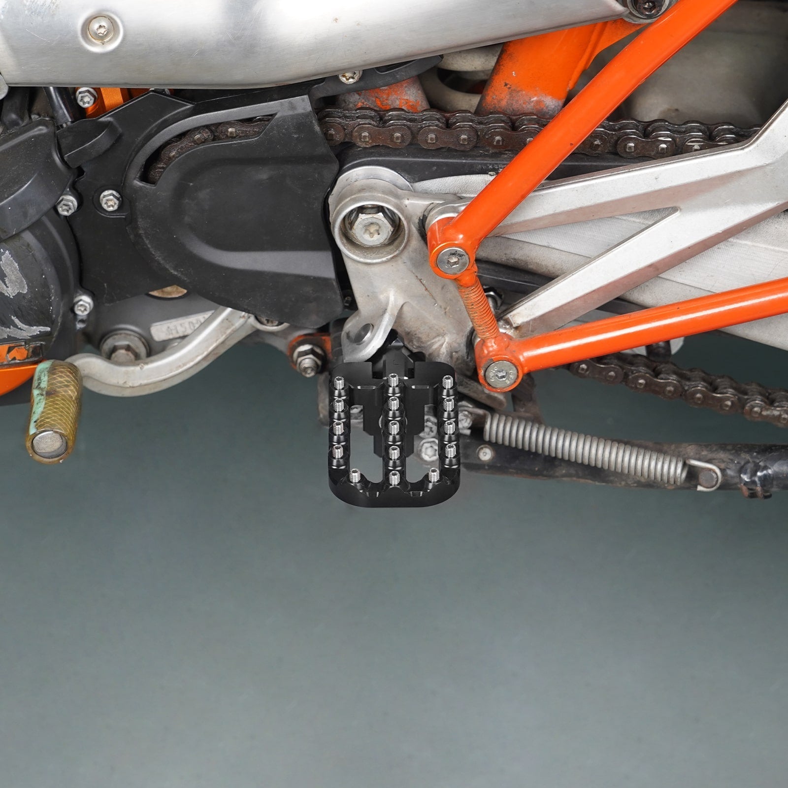 Einstellbare 20mm Untere Fußrasten Für Husqvarna 701 Enduro SM Norden 901