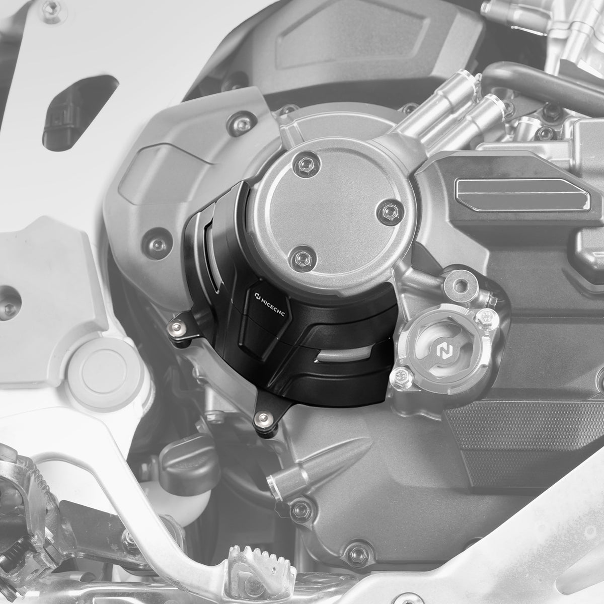 Skydd för höger kopplingskåpa till Honda Africa Twin CRF1100L / ATAS DCT 2020–2026
